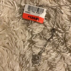 Elegant Silver Pendant Necklace